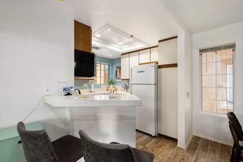 2700 Lawrence Crossley Road, 22, Palm Springs, CA 92264 photo 13