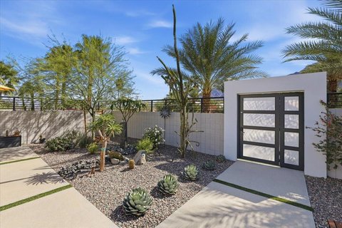 54905 Avenida Obregon, La Quinta, CA 92253 photo 11
