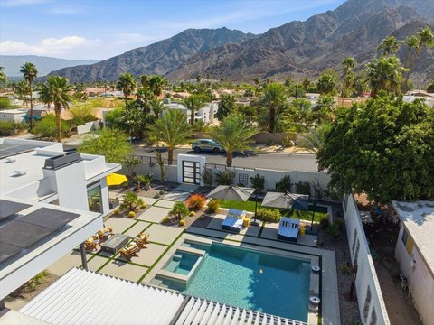 54905 Avenida Obregon, La Quinta, CA 92253 photo 4