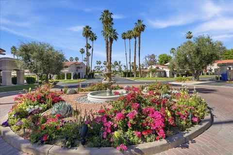 2001 E Camino Parocela, J71, Palm Springs, CA 92264 photo 1