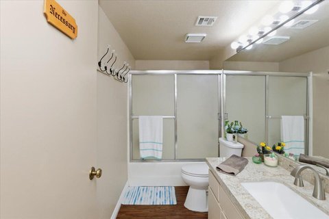 2001 E Camino Parocela, J71, Palm Springs, CA 92264 photo 16