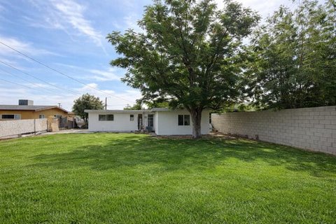 1995 Lawrence Street, Palm Springs, CA 92264 photo 3