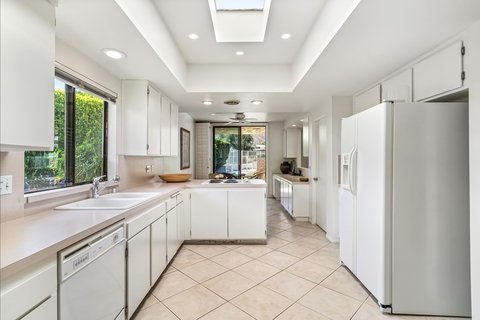 1575 Toledo Circle, Palm Springs, CA 92264 photo 18