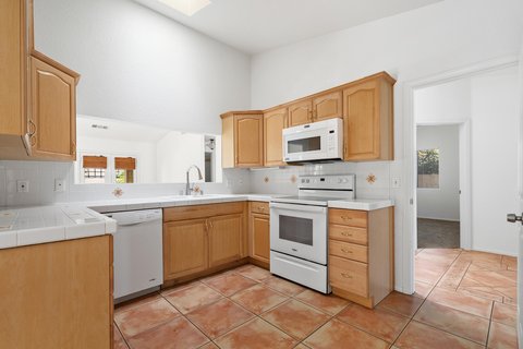 54035 Avenida Juarez, La Quinta, CA 92253 photo 9