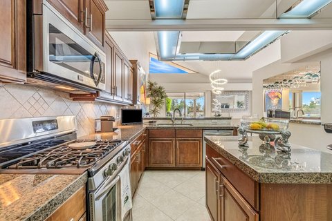 230 Kavenish Drive, Rancho Mirage, CA 92270 photo 11