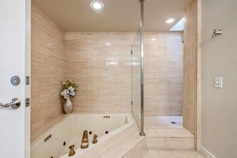 230 Kavenish Drive, Rancho Mirage, CA 92270 photo 21