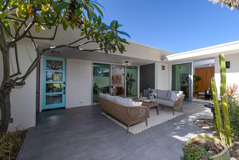 80 Lakeview Drive, Palm Springs, CA 92264 photo 6