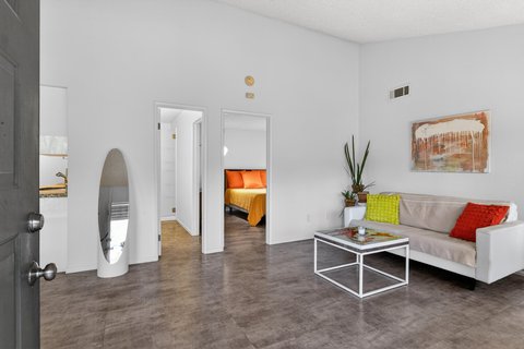 1150 E Amado Road, 8c2, Palm Springs, CA 92262 photo 4