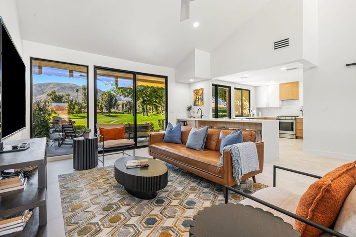 179 Gran Via, Palm Desert, CA 92260
