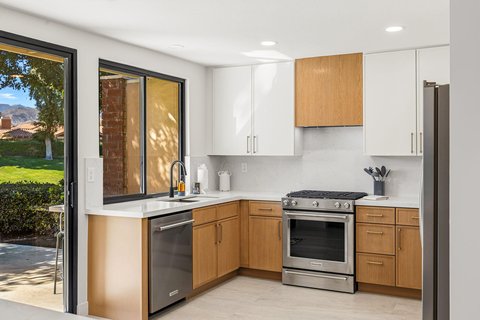 179 Gran Via, Palm Desert, CA 92260 photo 25