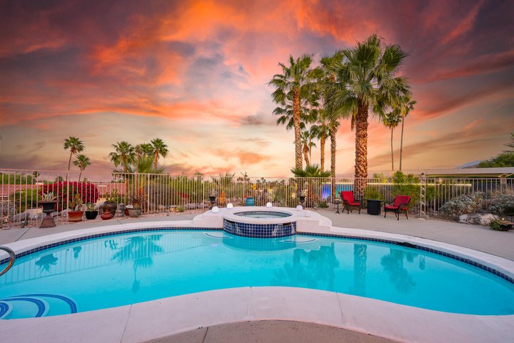 711 W Via Olivera, Palm Springs, CA 92262
