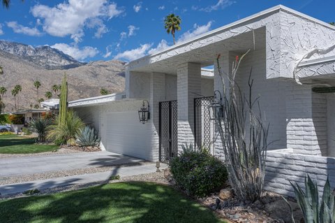 1502 E Sierra Way, Palm Springs, CA 92264 photo 2