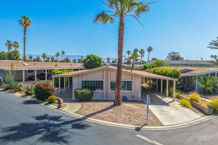 73450 Country Club Drive, 18, Palm Desert, CA 92260