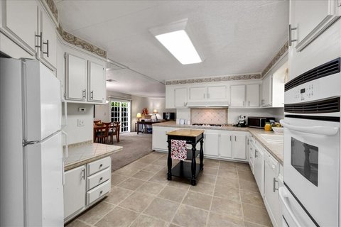 73450 Country Club Drive, 18, Palm Desert, CA 92260 photo 12
