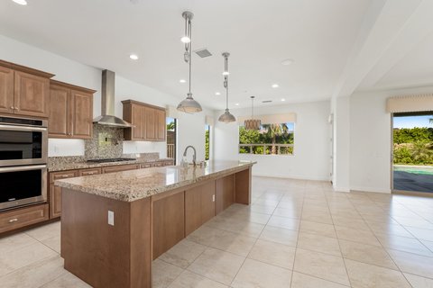 74114 Cosmopolitan Lane, Palm Desert, CA 92211 photo 2