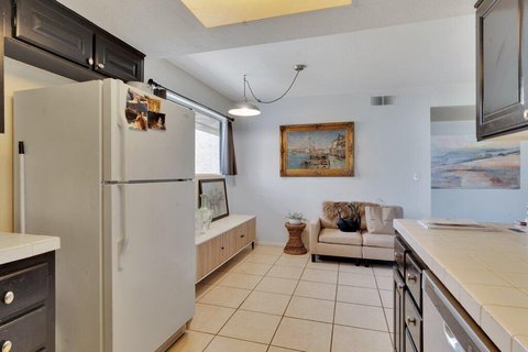 5301 E Waverly Drive, 140, Palm Springs, CA 92264 photo 4