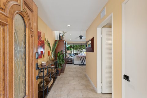 136 Don Miguel Circle, Palm Desert, CA 92260 photo 2