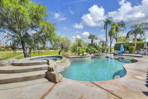 267 Loch Lomond Road, Rancho Mirage, CA 92270 photo 2