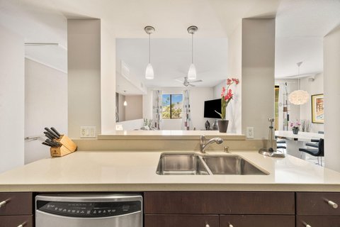820 E Palm Canyon Drive, 206, Palm Springs, CA 92264 photo 15
