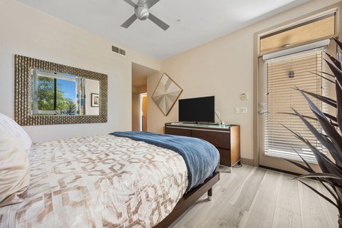 820 E Palm Canyon Drive, 206, Palm Springs, CA 92264 photo 20