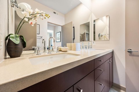 820 E Palm Canyon Drive, 206, Palm Springs, CA 92264 photo 25