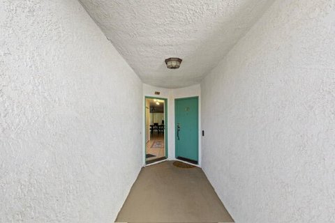 5301 E Waverly Drive, 199, Palm Springs, CA 92264 photo 2