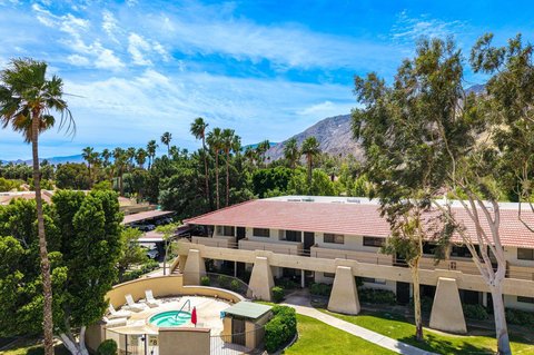 675 N Los Felices Circle W, 204, Palm Springs, CA 92262 photo 5