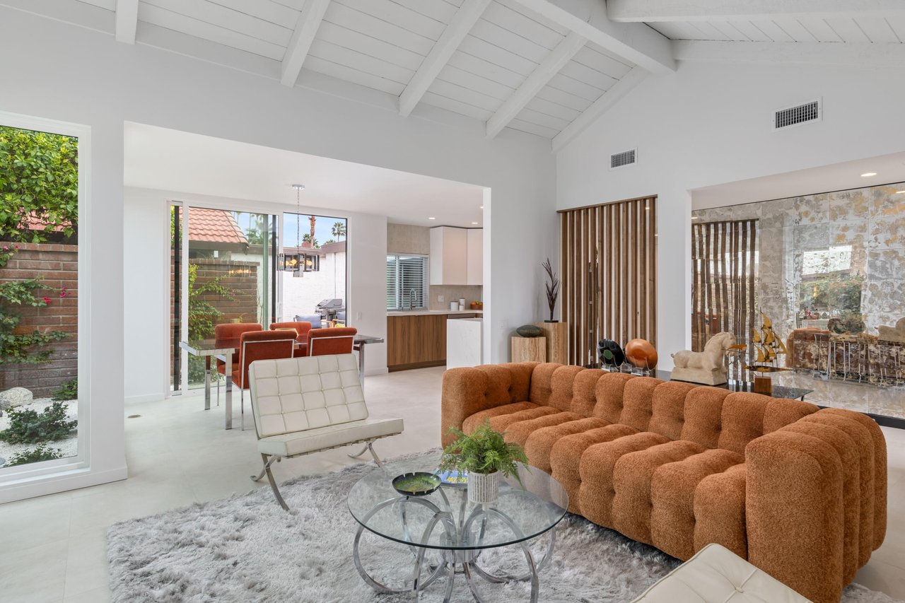 2545 S Gene Autry Trail, E, Palm Springs, CA 92264