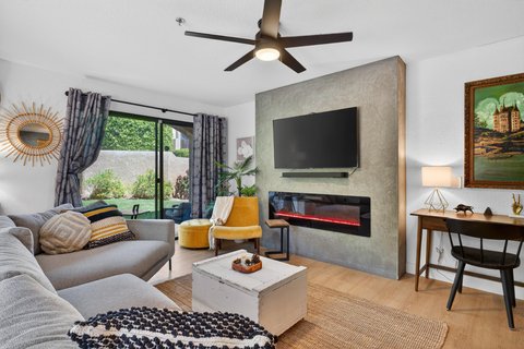 200 E Racquet Club, 63, Palm Springs, CA 92262 photo 4