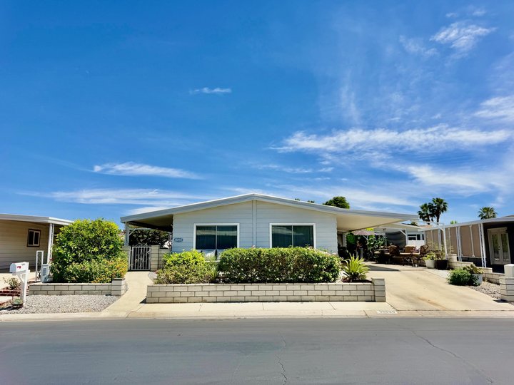 38890 Desert Greens Drive W, Palm Desert, CA 92260