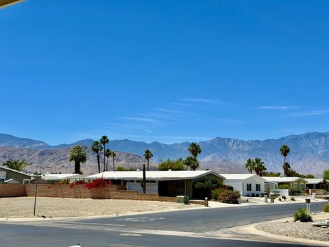 38890 Desert Greens Drive W, Palm Desert, CA 92260 photo 2