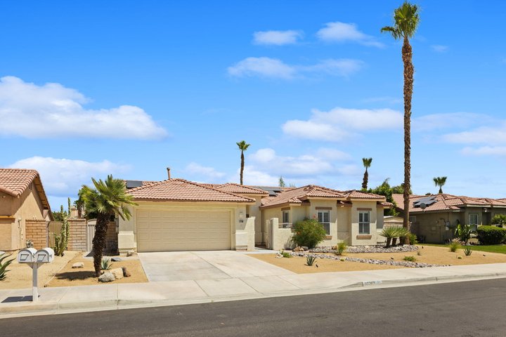 37762 Drexell Drive, Palm Desert, CA 92211