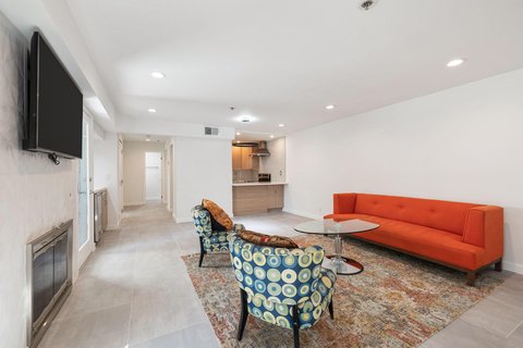 280 South Avenida Caballeros, 102, Palm Springs, CA 92262 photo 12
