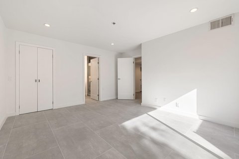 280 South Avenida Caballeros, 102, Palm Springs, CA 92262 photo 14