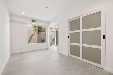 280 South Avenida Caballeros, 102, Palm Springs, CA 92262 photo 20