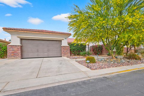 120 Tesori Drive, Palm Desert, CA 92211 photo 2