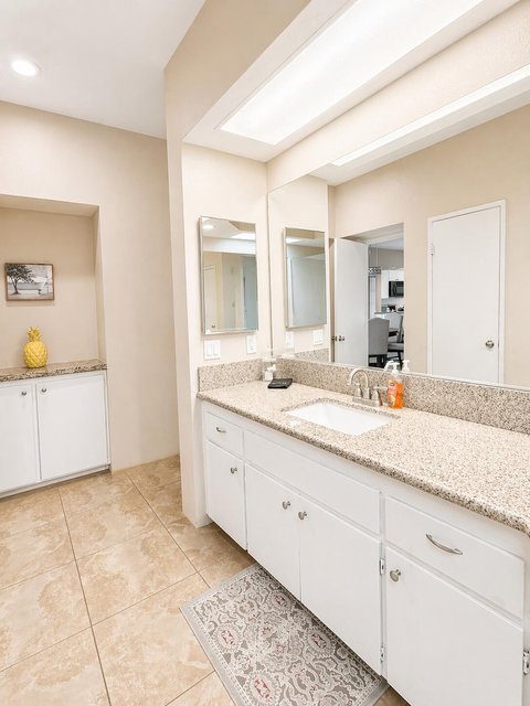 654 Vista Lago Circle N, Palm Desert, CA 92211 photo 20