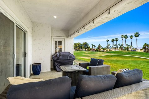 673 Vista Lago Circle N, Palm Desert, CA 92211 photo 2