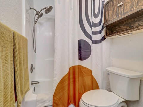701 Los Felices Circle W, 114, Palm Springs, CA 92262 photo 21