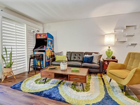 701 Los Felices Circle W, 114, Palm Springs, CA 92262 photo 3