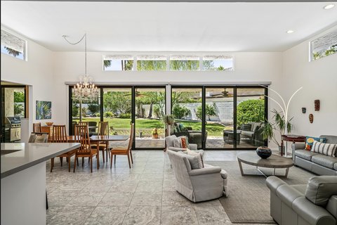 2489 Playa Circle, Palm Springs, CA 92264 photo 8