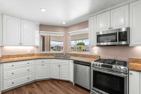 38251 Desert Greens Drive E, Palm Desert, CA 92260 photo 14