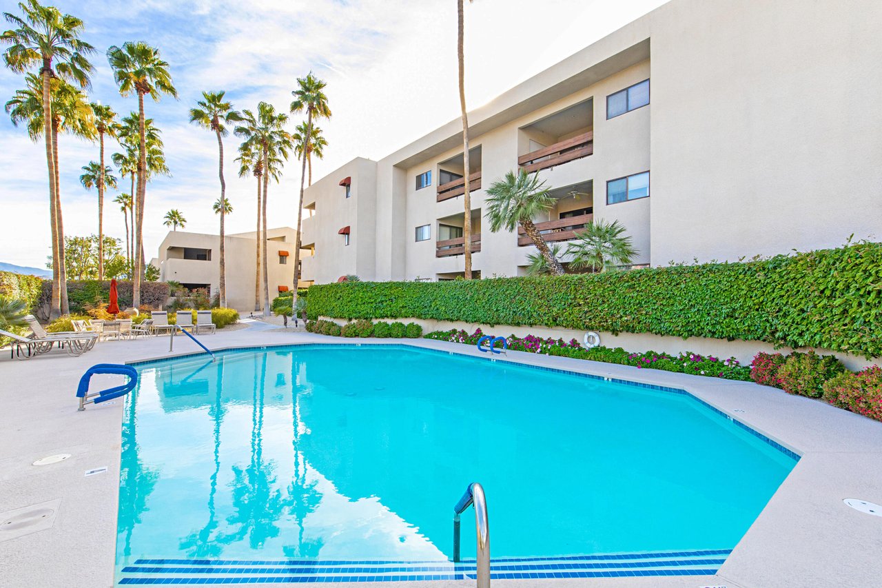 255 S Avenida Caballeros, 111, Palm Springs, CA 92262