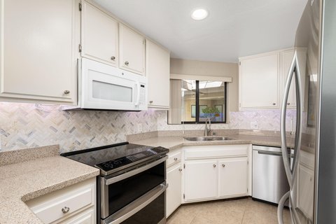 255 S Avenida Caballeros, 111, Palm Springs, CA 92262 photo 14