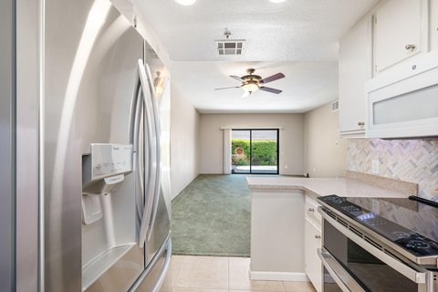 255 S Avenida Caballeros, 111, Palm Springs, CA 92262 photo 18