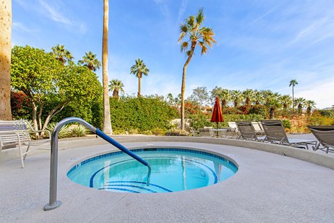 255 S Avenida Caballeros, 111, Palm Springs, CA 92262 photo 2