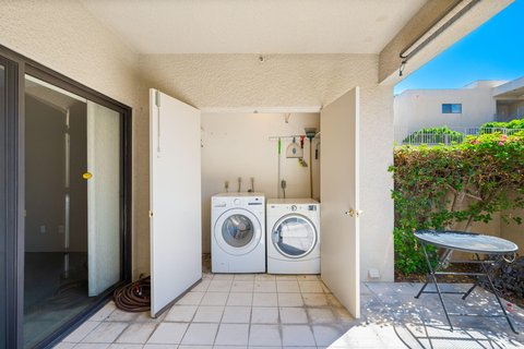 255 S Avenida Caballeros, 111, Palm Springs, CA 92262 photo 29