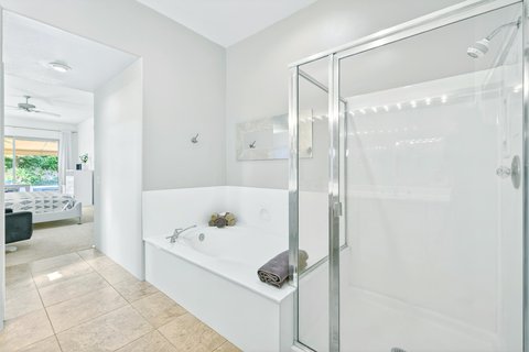 152 Kavenish Drive, Rancho Mirage, CA 92270 photo 16