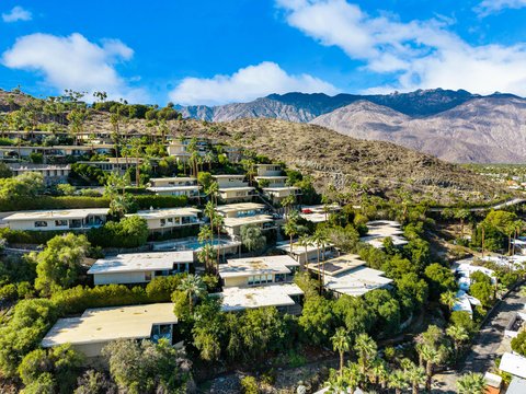 2014 Southridge Drive, Palm Springs, CA 92264 photo 2