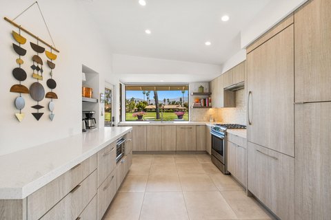 201 Las Lomas, Palm Desert, CA 92260 photo 13